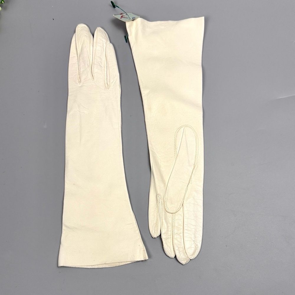 Vintage 1950s - 60s Ivory Long Gloves Washable Leather S. Klein Size 6.5 Italy